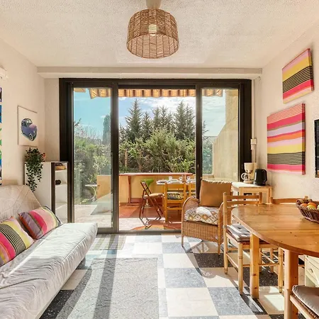 T3 Climatise Avec Parking, Proche - Fr-1-816-25 Appartement